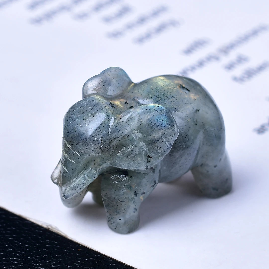 Carved Crystal Elephant 3.5cm