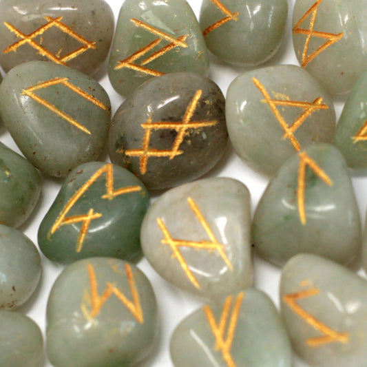 Rune Stone Set in Pouch - Green Aventurine