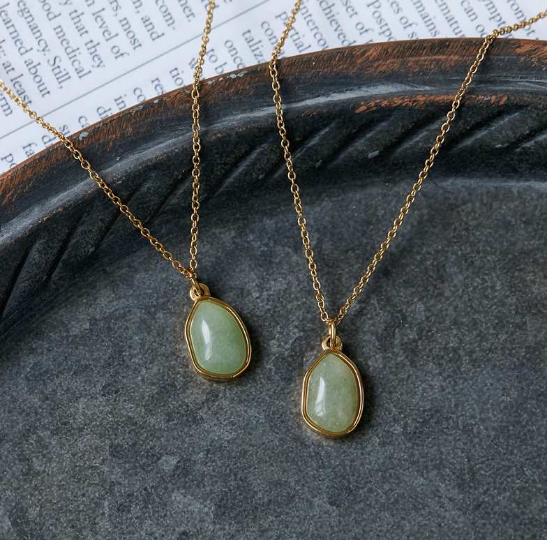 Elegant Natural Stone Oval Pendant