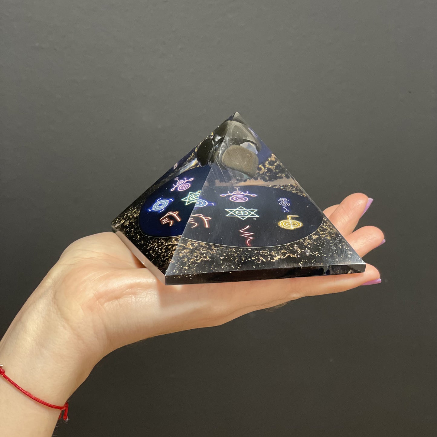 Orgonite Pyramid - Midnight Reiki - 90mm