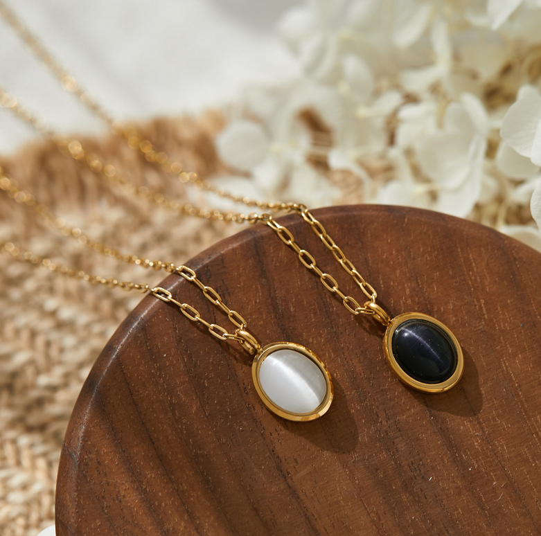 Natural Stone Oval Pendant Necklace