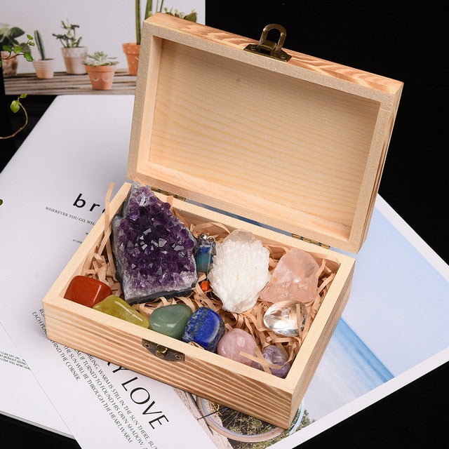 11 Piece Seven Chakras Healing Stone and Pendulum Gift Set